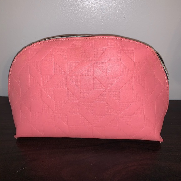 Mystery spa night bag - Picture 1 of 1